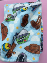 Load image into Gallery viewer, Dog Blanket - Paws up for Toys